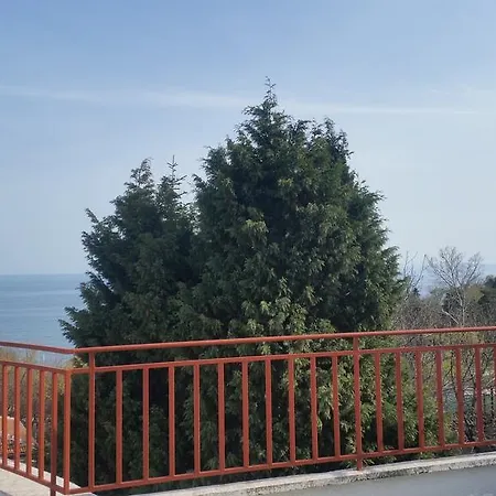 Rio 招待所 瓦爾納